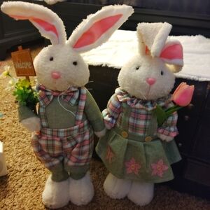 Adorable Bunny Couple Plush Decor
